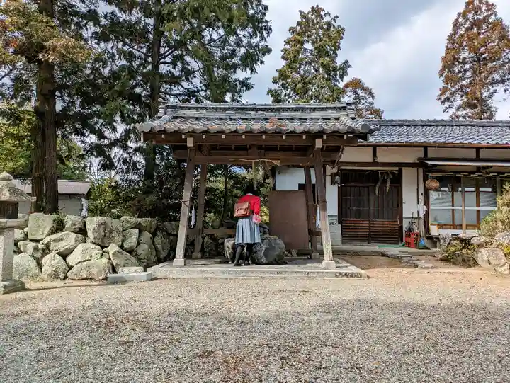 戸津神社の手水舎