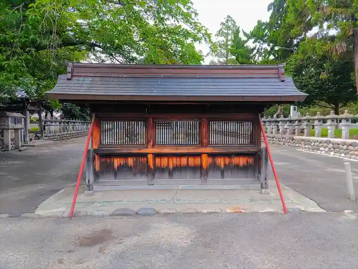 白山社(後飛保町)のその他建物