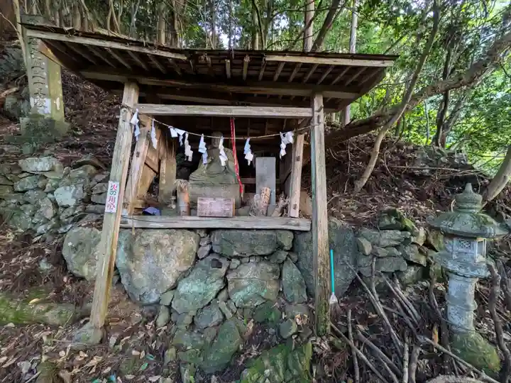両神神社 奥社の仏像