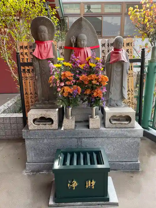 法乗院(深川閻魔堂)の地蔵