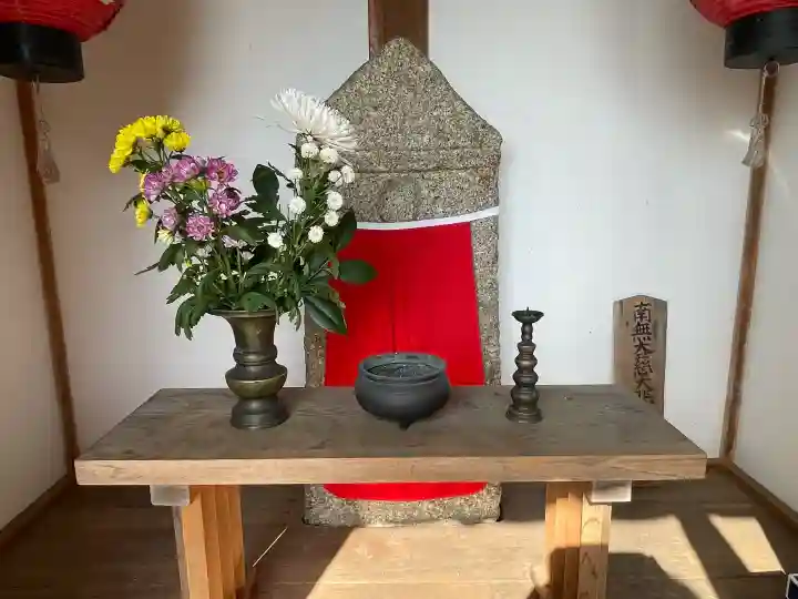 安吉神社の{uncategorized: "未分類", other: "その他", undefined: "問題あり", building: "その他建物", grave: "お墓", sacred_gate: "鳥居", guardian: "狛犬", statue: "像", buddha: "仏像", history: "歴史", nature: "自然", garden: "庭園", animal: "動物", pagoda: "塔", temizu: "手水舎", mountain_gate: "山門・神門", sanctuary: "本殿・本堂", subordinate: "末社・摂社", art: "芸術", scenery: "景色", jizo: "地蔵", ema: "絵馬", goshuin: "御朱印", omikuji: "おみくじ", items: "授与品その他", amulet: "お守り", goshuincho: "御朱印帳", eats: "食事", festival: "お祭り", votive_dance: "神楽", shichigosan: "七五三参", wedding: "結婚式", experience: "体験その他", initially: "初詣", around: "周辺", anti_infection: "感染症対策"}