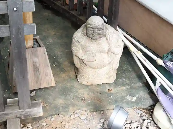 【閉業】小石川大神宮の像