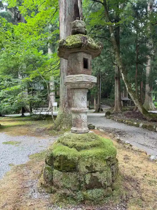 雄山神社中宮祈願殿(富山県)