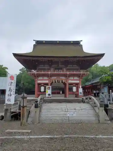 津島神社の山門