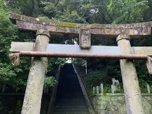 岩屋神社の鳥居