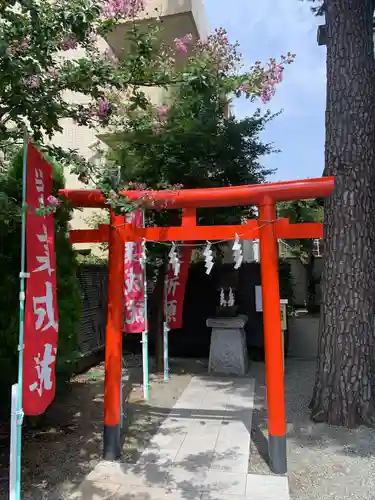 二宮神社の鳥居