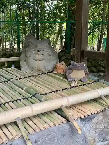 椿大神社の狛犬