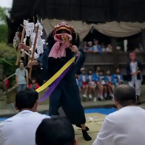 白髭神社の{uncategorized: "未分類", other: "その他", undefined: "問題あり", building: "その他建物", grave: "お墓", sacred_gate: "鳥居", guardian: "狛犬", statue: "像", buddha: "仏像", history: "歴史", nature: "自然", garden: "庭園", animal: "動物", pagoda: "塔", temizu: "手水舎", mountain_gate: "山門・神門", sanctuary: "本殿・本堂", subordinate: "末社・摂社", art: "芸術", scenery: "景色", jizo: "地蔵", ema: "絵馬", goshuin: "御朱印", omikuji: "おみくじ", items: "授与品その他", amulet: "お守り", goshuincho: "御朱印帳", eats: "食事", festival: "お祭り", votive_dance: "神楽", shichigosan: "七五三参", wedding: "結婚式", experience: "体験その他", initially: "初詣", around: "周辺", anti_infection: "感染症対策"}