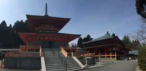 比叡山延暦寺の塔