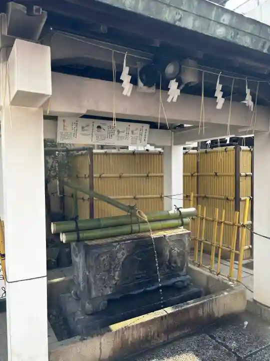 皆中稲荷神社の{uncategorized: "未分類", other: "その他", undefined: "問題あり", building: "その他建物", grave: "お墓", sacred_gate: "鳥居", guardian: "狛犬", statue: "像", buddha: "仏像", history: "歴史", nature: "自然", garden: "庭園", animal: "動物", pagoda: "塔", temizu: "手水舎", mountain_gate: "山門・神門", sanctuary: "本殿・本堂", subordinate: "末社・摂社", art: "芸術", scenery: "景色", jizo: "地蔵", ema: "絵馬", goshuin: "御朱印", omikuji: "おみくじ", items: "授与品その他", amulet: "お守り", goshuincho: "御朱印帳", eats: "食事", festival: "お祭り", votive_dance: "神楽", shichigosan: "七五三参", wedding: "結婚式", experience: "体験その他", initially: "初詣", around: "周辺", anti_infection: "感染症対策"}