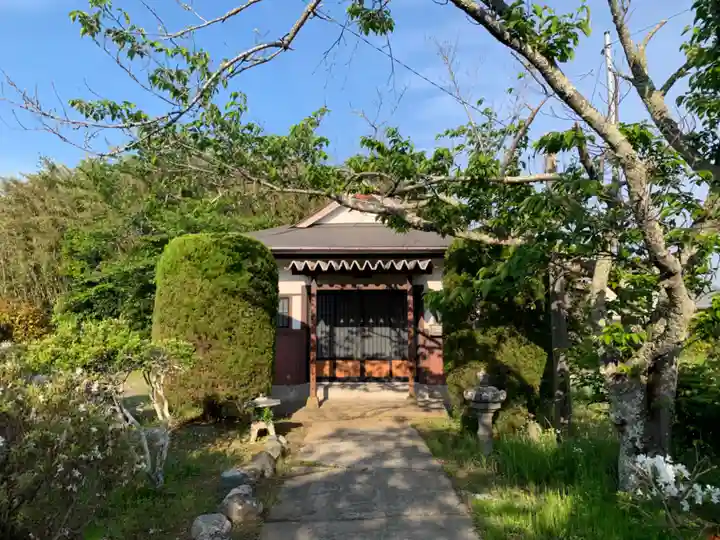 真楽院の本殿・本堂