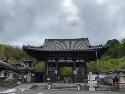 石山寺の山門・神門