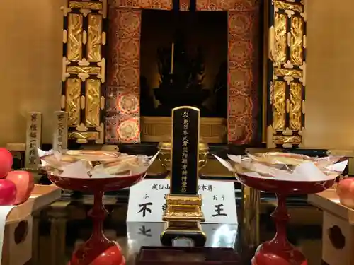 眞久寺の本殿