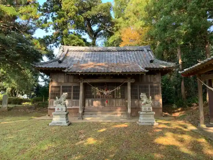 蓑毛神社の本殿・本堂