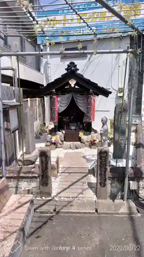 豊田地蔵尊の本殿・本堂