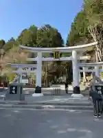 三峯神社の{uncategorized: "未分類", other: "その他", undefined: "問題あり", building: "その他建物", grave: "お墓", sacred_gate: "鳥居", guardian: "狛犬", statue: "像", buddha: "仏像", history: "歴史", nature: "自然", garden: "庭園", animal: "動物", pagoda: "塔", temizu: "手水舎", mountain_gate: "山門・神門", sanctuary: "本殿・本堂", subordinate: "末社・摂社", art: "芸術", scenery: "景色", jizo: "地蔵", ema: "絵馬", goshuin: "御朱印", omikuji: "おみくじ", items: "授与品その他", amulet: "お守り", goshuincho: "御朱印帳", eats: "食事", festival: "お祭り", votive_dance: "神楽", shichigosan: "七五三参", wedding: "結婚式", experience: "体験その他", initially: "初詣", around: "周辺", anti_infection: "感染症対策"}