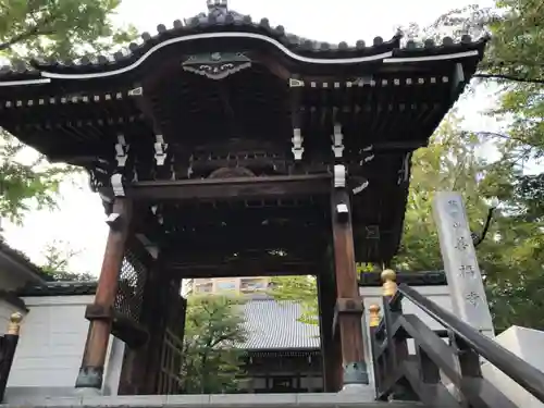 善福寺の山門