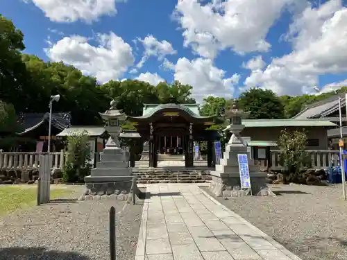 城山八幡宮の山門・神門