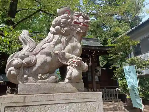 神明氷川神社の狛犬