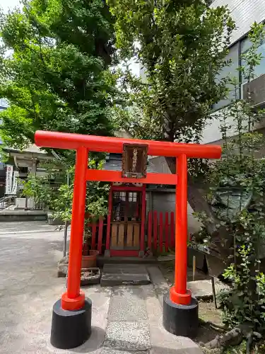 銀杏岡八幡神社の{uncategorized: "未分類", other: "その他", undefined: "問題あり", building: "その他建物", grave: "お墓", sacred_gate: "鳥居", guardian: "狛犬", statue: "像", buddha: "仏像", history: "歴史", nature: "自然", garden: "庭園", animal: "動物", pagoda: "塔", temizu: "手水舎", mountain_gate: "山門・神門", sanctuary: "本殿・本堂", subordinate: "末社・摂社", art: "芸術", scenery: "景色", jizo: "地蔵", ema: "絵馬", goshuin: "御朱印", omikuji: "おみくじ", items: "授与品その他", amulet: "お守り", goshuincho: "御朱印帳", eats: "食事", festival: "お祭り", votive_dance: "神楽", shichigosan: "七五三参", wedding: "結婚式", experience: "体験その他", initially: "初詣", around: "周辺", anti_infection: "感染症対策"}