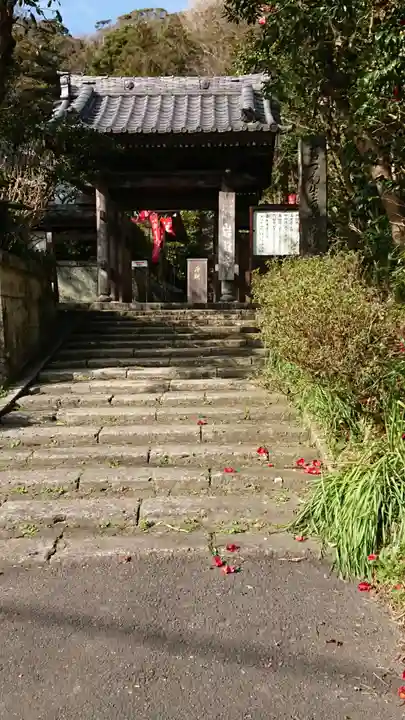 岩殿寺の山門・神門