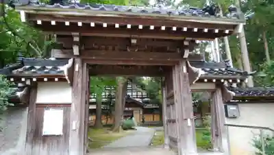 龍渕寺の山門・神門
