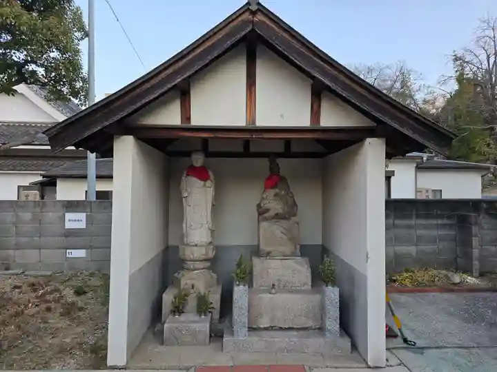 西往寺(大阪府)