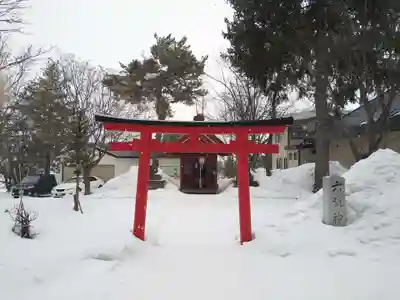 鷹栖神社の末社・摂社