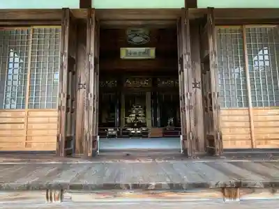 榮久寺の本殿