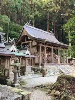 高天彦神社の本殿・本堂