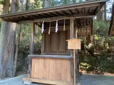 諏訪大社下社春宮の末社・摂社