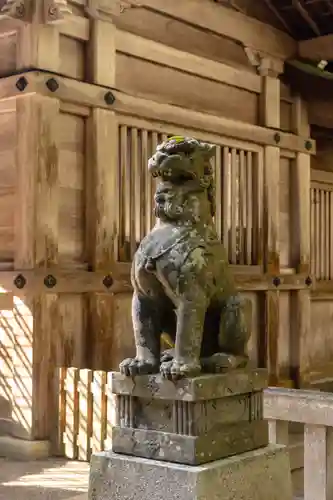 彌彦神社の狛犬