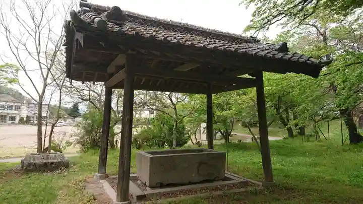 田口招魂社の手水舎