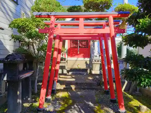 三光稲荷社の鳥居