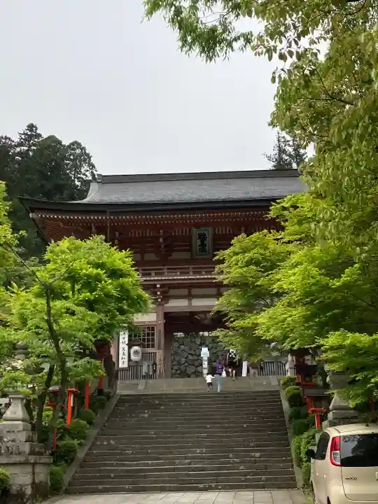 鞍馬寺の山門・神門