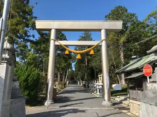 伊奈冨神社の鳥居