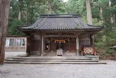 雄山神社中宮祈願殿(富山県)