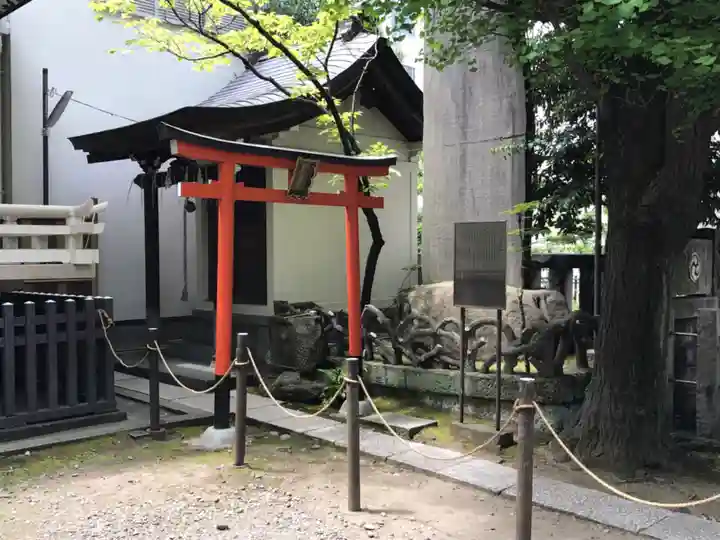 榊神社の末社・摂社