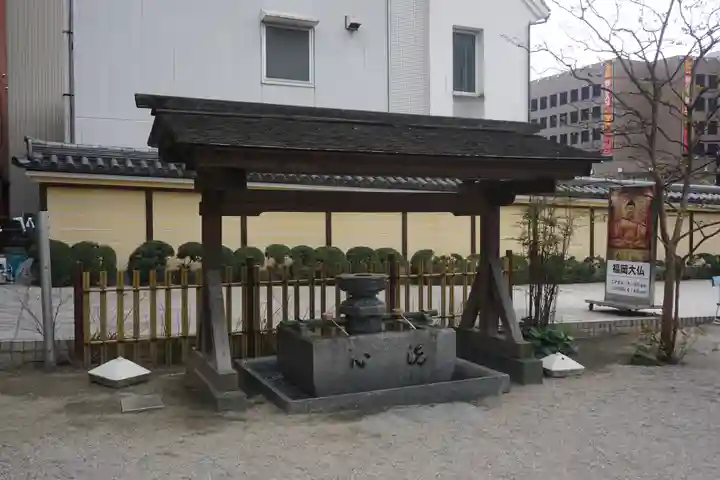 東長寺の手水舎