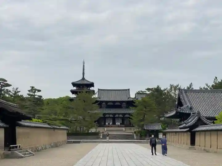 法隆寺の{uncategorized: "未分類", other: "その他", undefined: "問題あり", building: "その他建物", grave: "お墓", sacred_gate: "鳥居", guardian: "狛犬", statue: "像", buddha: "仏像", history: "歴史", nature: "自然", garden: "庭園", animal: "動物", pagoda: "塔", temizu: "手水舎", mountain_gate: "山門・神門", sanctuary: "本殿・本堂", subordinate: "末社・摂社", art: "芸術", scenery: "景色", jizo: "地蔵", ema: "絵馬", goshuin: "御朱印", omikuji: "おみくじ", items: "授与品その他", amulet: "お守り", goshuincho: "御朱印帳", eats: "食事", festival: "お祭り", votive_dance: "神楽", shichigosan: "七五三参", wedding: "結婚式", experience: "体験その他", initially: "初詣", around: "周辺", anti_infection: "感染症対策"}