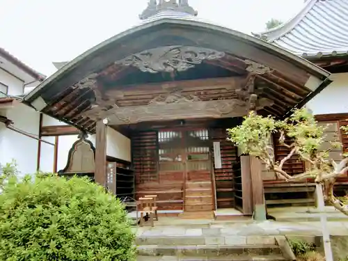 柳沢寺の本殿