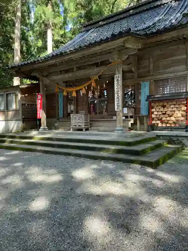 雄山神社中宮祈願殿(富山県)