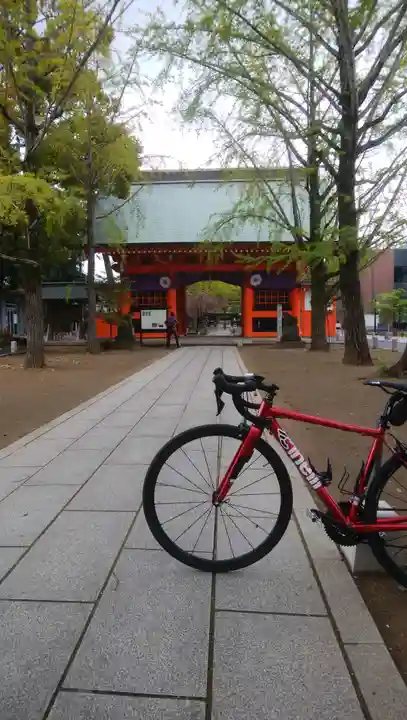 葛飾八幡宮の山門・神門