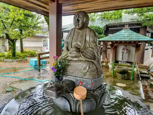 遍照院の手水舎