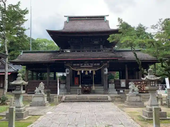 今八幡宮の本殿・本堂