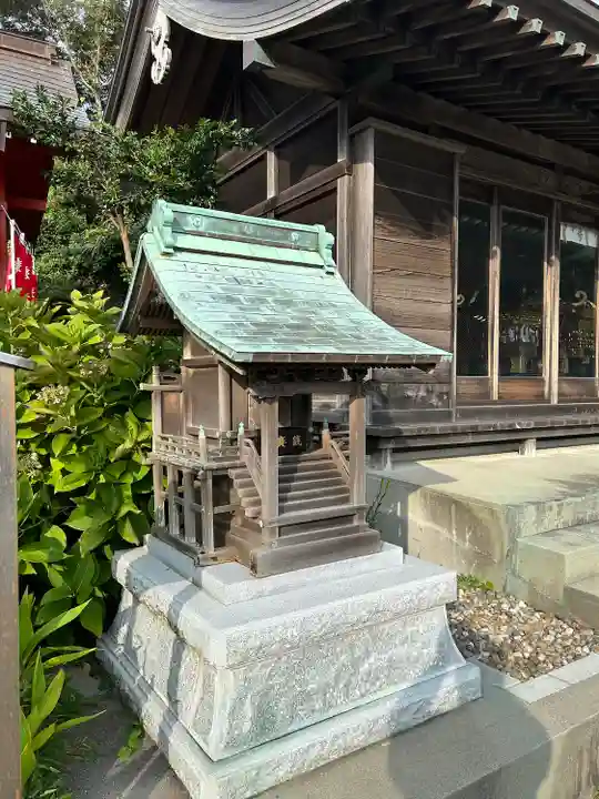 江名諏訪神社の末社・摂社