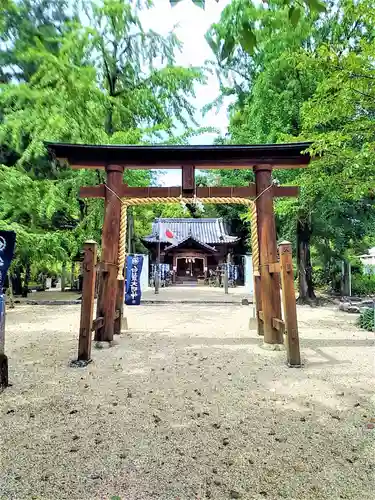 白鬚神社の鳥居