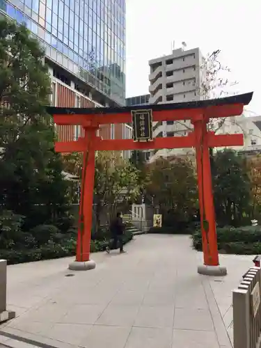 福徳神社（芽吹稲荷）の鳥居
