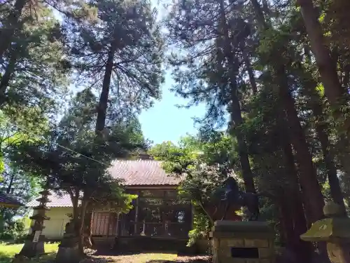 石部神社の{uncategorized: "未分類", other: "その他", undefined: "問題あり", building: "その他建物", grave: "お墓", sacred_gate: "鳥居", guardian: "狛犬", statue: "像", buddha: "仏像", history: "歴史", nature: "自然", garden: "庭園", animal: "動物", pagoda: "塔", temizu: "手水舎", mountain_gate: "山門・神門", sanctuary: "本殿・本堂", subordinate: "末社・摂社", art: "芸術", scenery: "景色", jizo: "地蔵", ema: "絵馬", goshuin: "御朱印", omikuji: "おみくじ", items: "授与品その他", amulet: "お守り", goshuincho: "御朱印帳", eats: "食事", festival: "お祭り", votive_dance: "神楽", shichigosan: "七五三参", wedding: "結婚式", experience: "体験その他", initially: "初詣", around: "周辺", anti_infection: "感染症対策"}