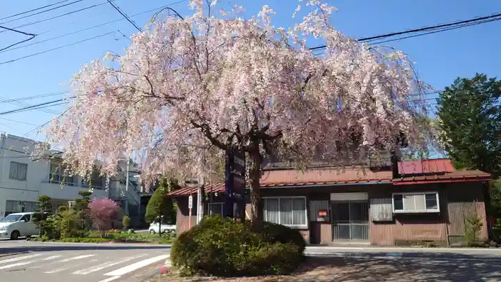 新屋山神社(山梨県)
